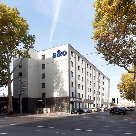 A&O Frankfurt Ostend-2